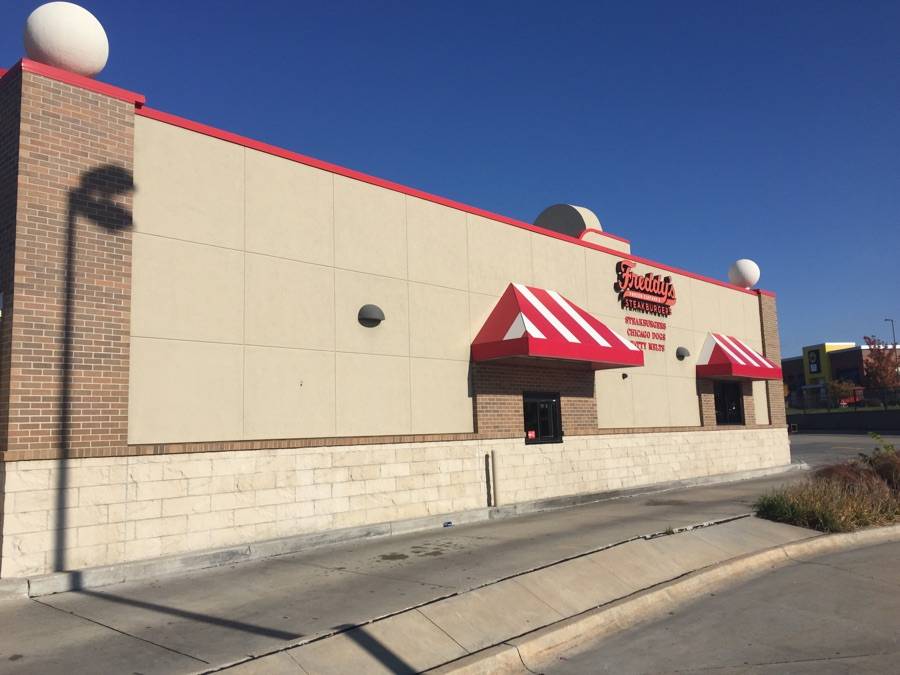 Freddys Frozen Custard & Steakburgers | restaurant | 11674 S 73rd St, Papillion, NE 68046, USA | 4025978909 OR +1 402-597-8909