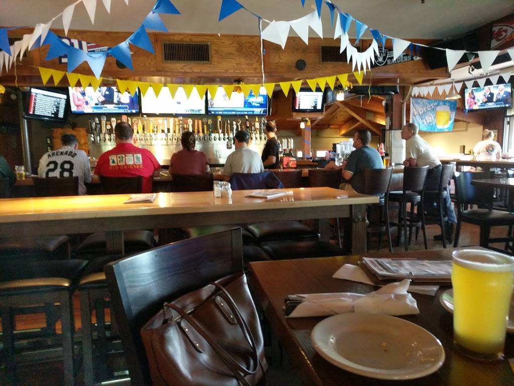 Old Chicago | restaurant | 7115 Commerce Center Dr, Colorado Springs, CO 80919, USA | 7195937678 OR +1 719-593-7678