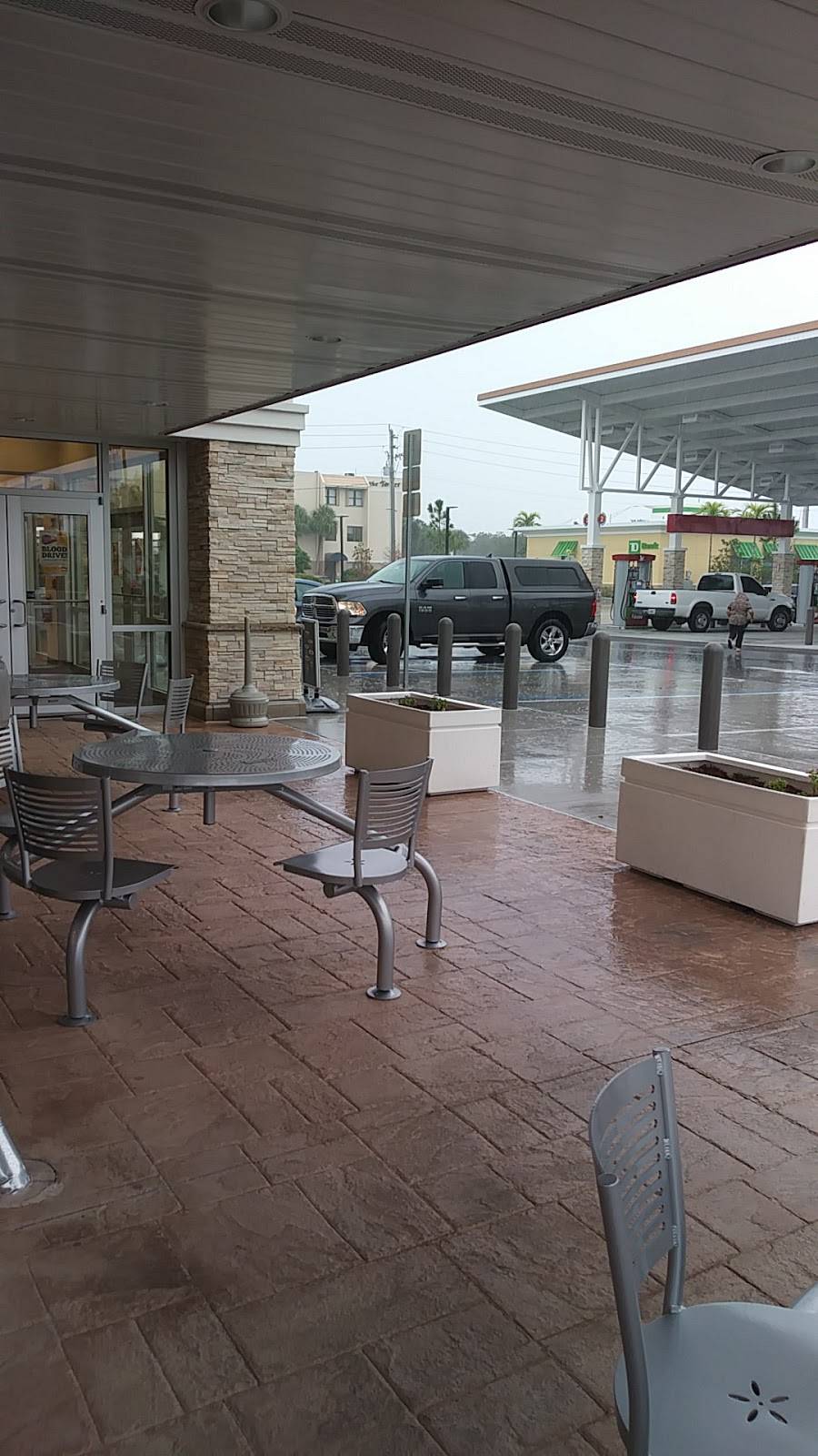 Wawa | cafe | 983 SE Federal Hwy, Stuart, FL 34994, USA | 7726460876 OR +1 772-646-0876