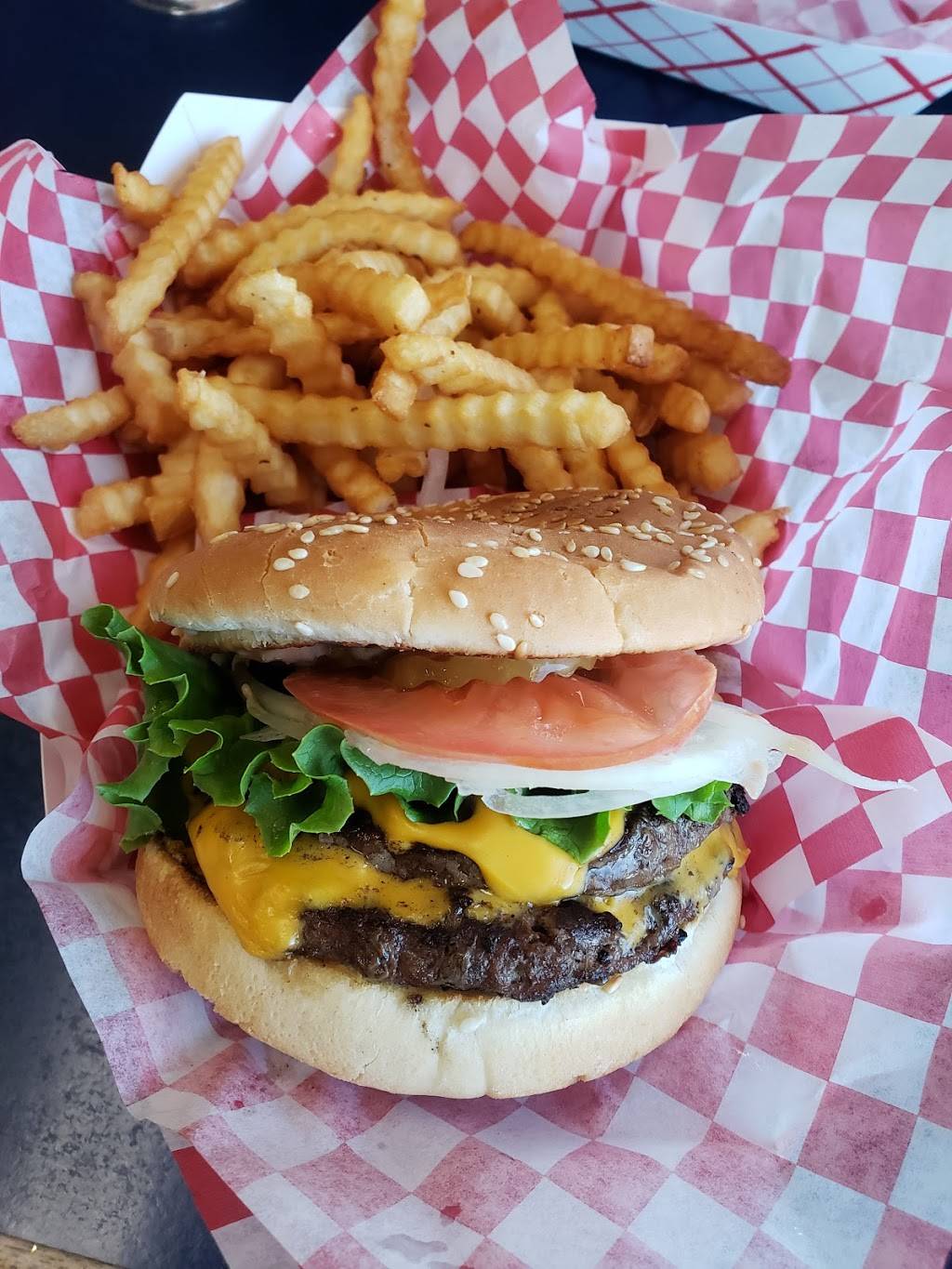 Prime Time Sports Bar & Grill | restaurant | 1360 Mohawk Blvd, Springfield, OR 97477, USA | 5417460549 OR +1 541-746-0549