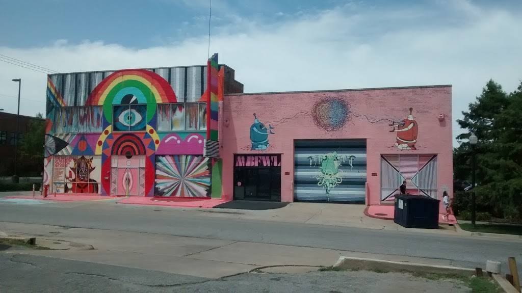 S&Bs Burger Joint - Automobile Alley | restaurant | 20 NW 9th St, Oklahoma City, OK 73102, USA | 4052700516 OR +1 405-270-0516