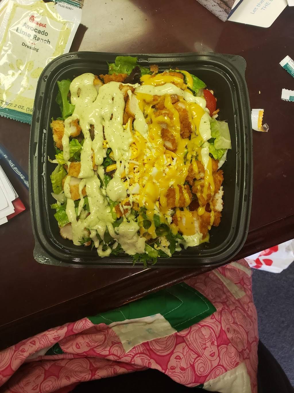 Chick-fil-A | restaurant | 3040 W Mockingbird Ln, Dallas, TX 75235, USA | 2147363866 OR +1 214-736-3866