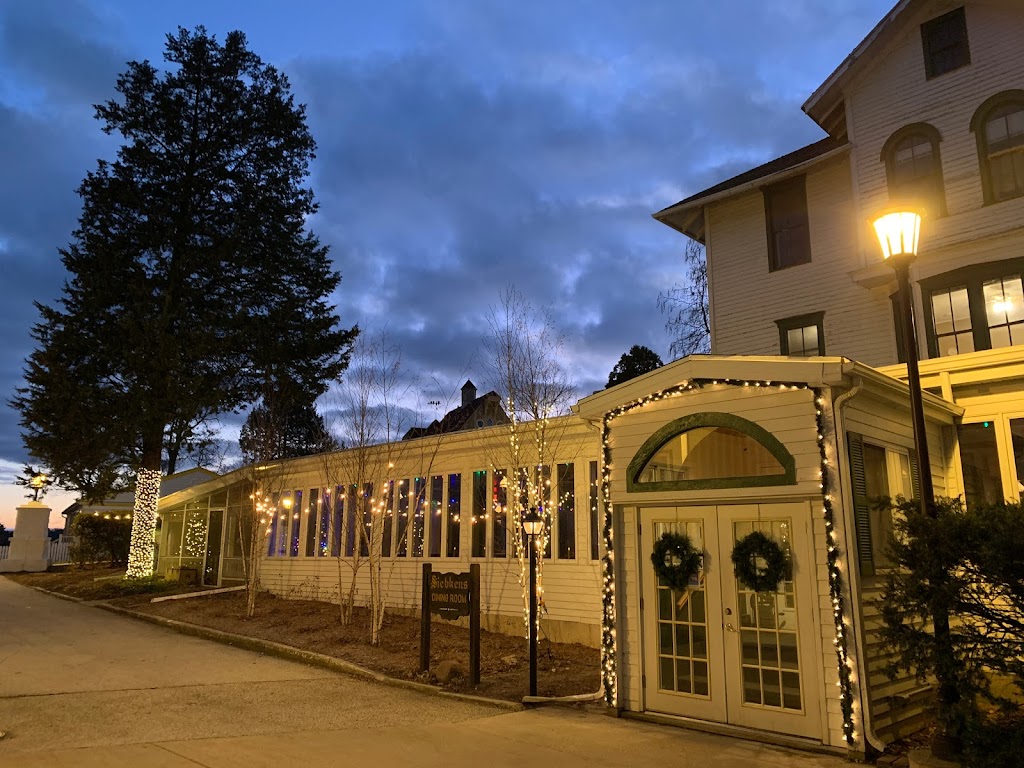 Siebkens Resort | restaurant | 284 S Lake St, Elkhart Lake, WI 53020, USA | 9208762600 OR +1 920-876-2600