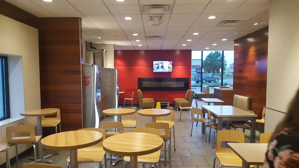 Wendys | restaurant | 56 Bangor Mall Blvd, Bangor, ME 04401, USA | 2079421340 OR +1 207-942-1340