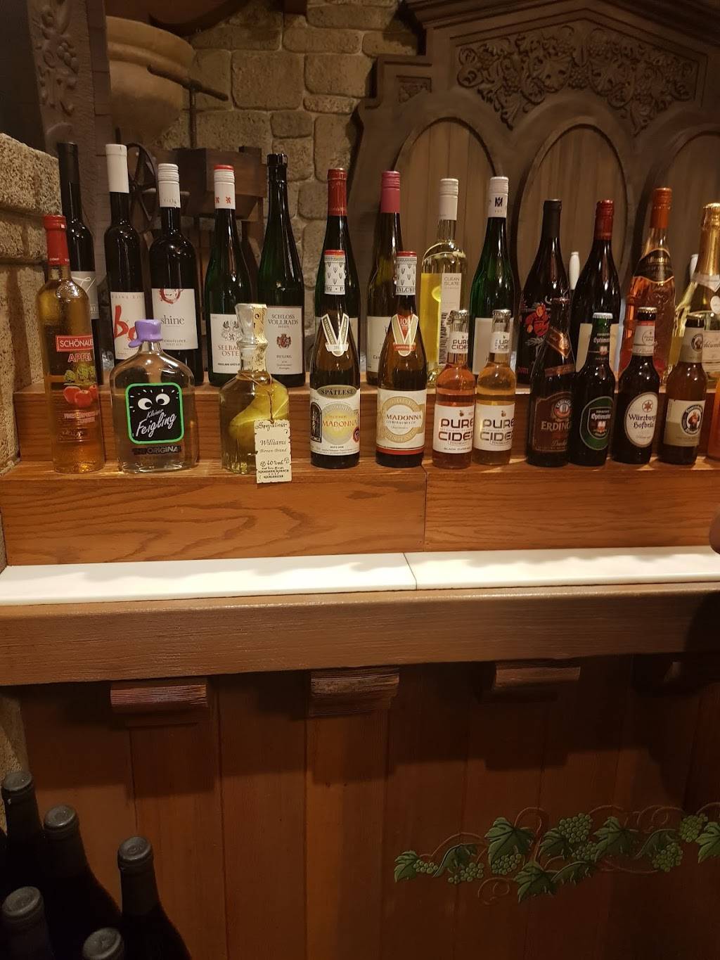 Sommerfest | restaurant | 1510 North Avenue of the Stars, Orlando, FL 32830, USA | 4079393463 OR +1 407-939-3463