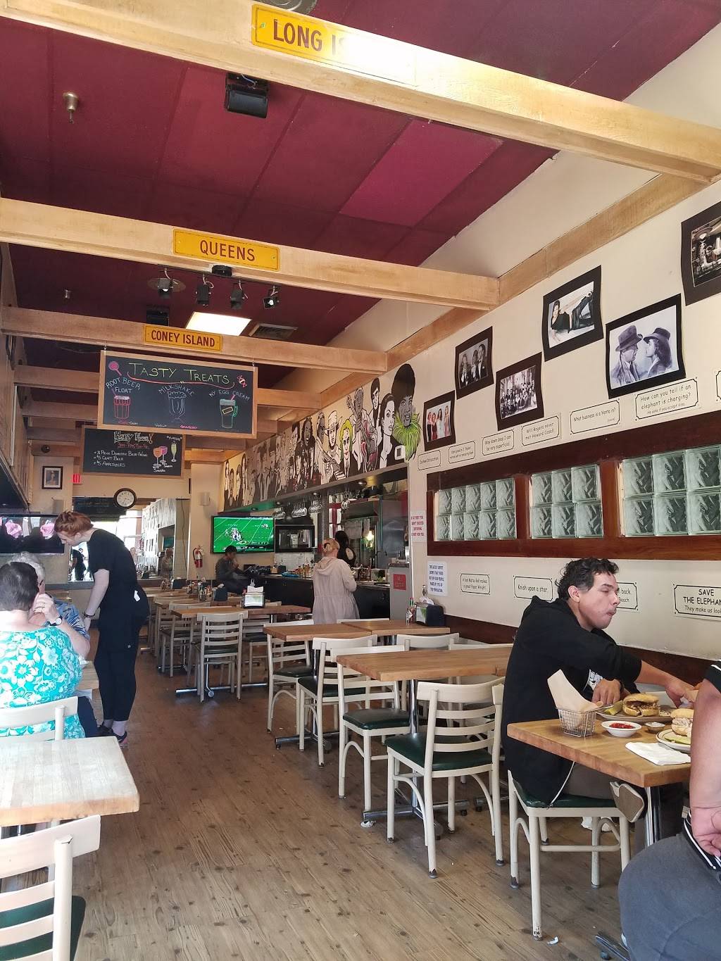 Celebrity Delly | meal takeaway | 7263A Arlington Blvd, Falls Church, VA 22042, USA | 7035739002 OR +1 703-573-9002