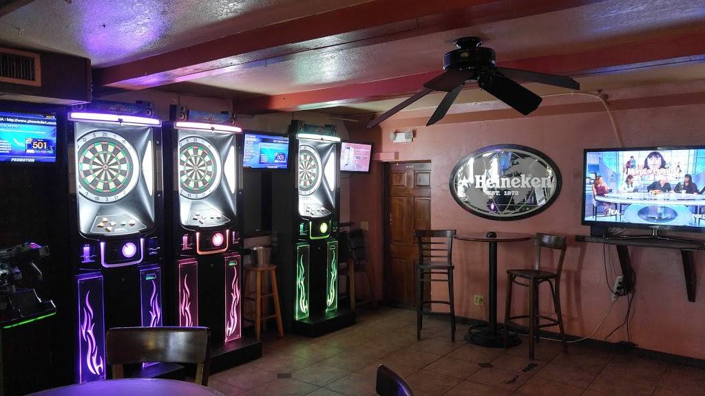 Kahunas Bar and Grill | restaurant | 10515 Gandy Blvd N, St. Petersburg, FL 33702, USA | 7275767800 OR +1 727-576-7800