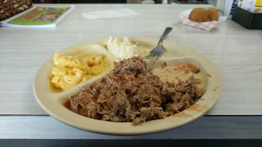 Troutmans Barbecue | restaurant | 18466 NC-109, Denton, NC 27239, USA | 3368592206 OR +1 336-859-2206