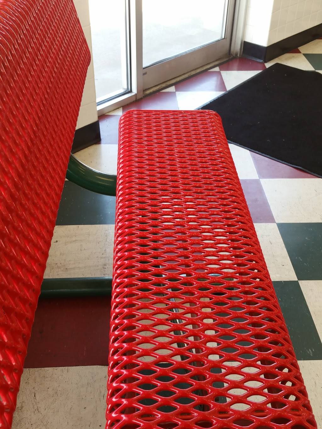 Jets Pizza | meal delivery | 202 W Main St, Little Chute, WI 54140, USA | 9206878510 OR +1 920-687-8510