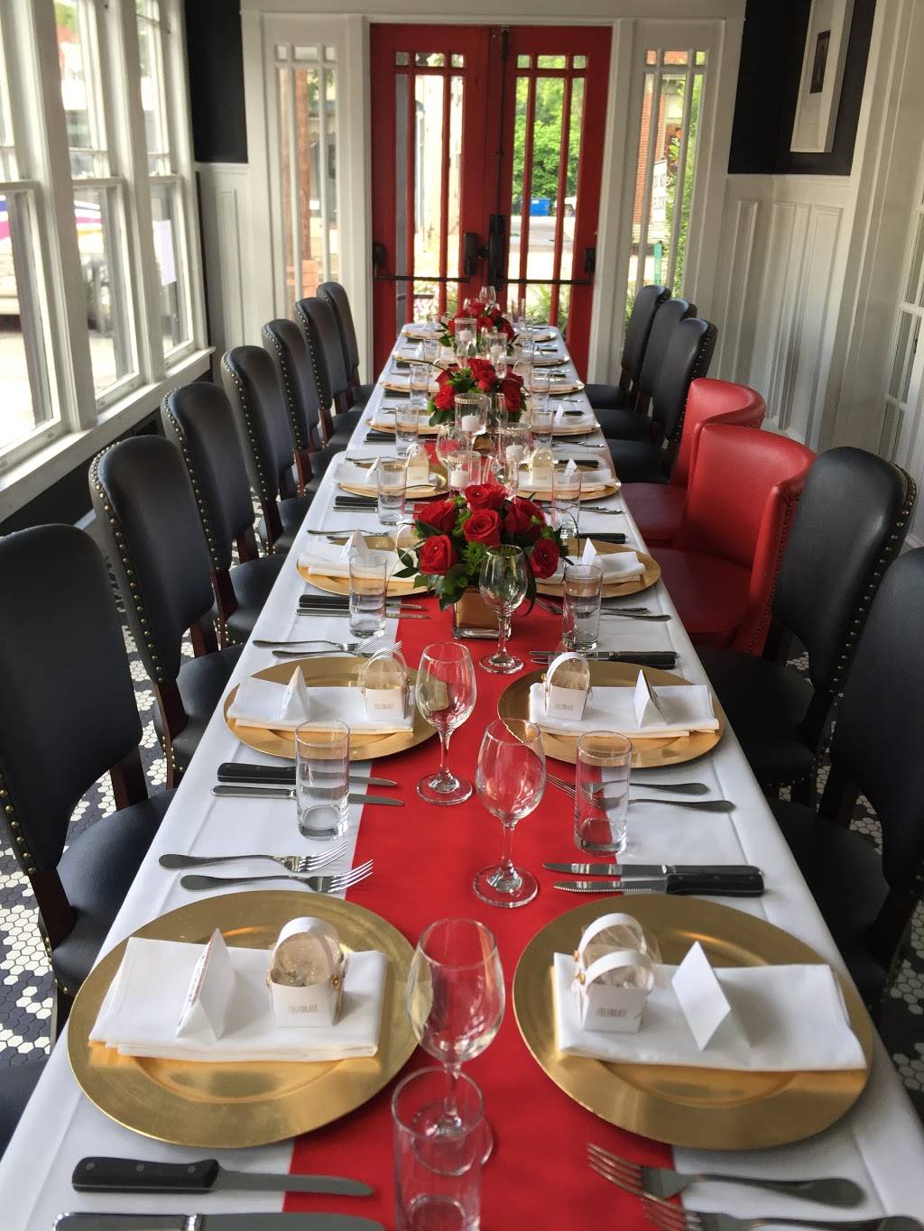 Tavro Thirteen | restaurant | 1301 Kings Hwy, Swedesboro, NJ 08085, USA | 8564678413 OR +1 856-467-8413