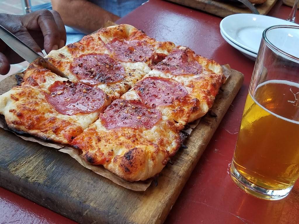 Half Full | restaurant | 125 2nd St, Lewes, DE 19958, USA | 3026458877 OR +1 302-645-8877