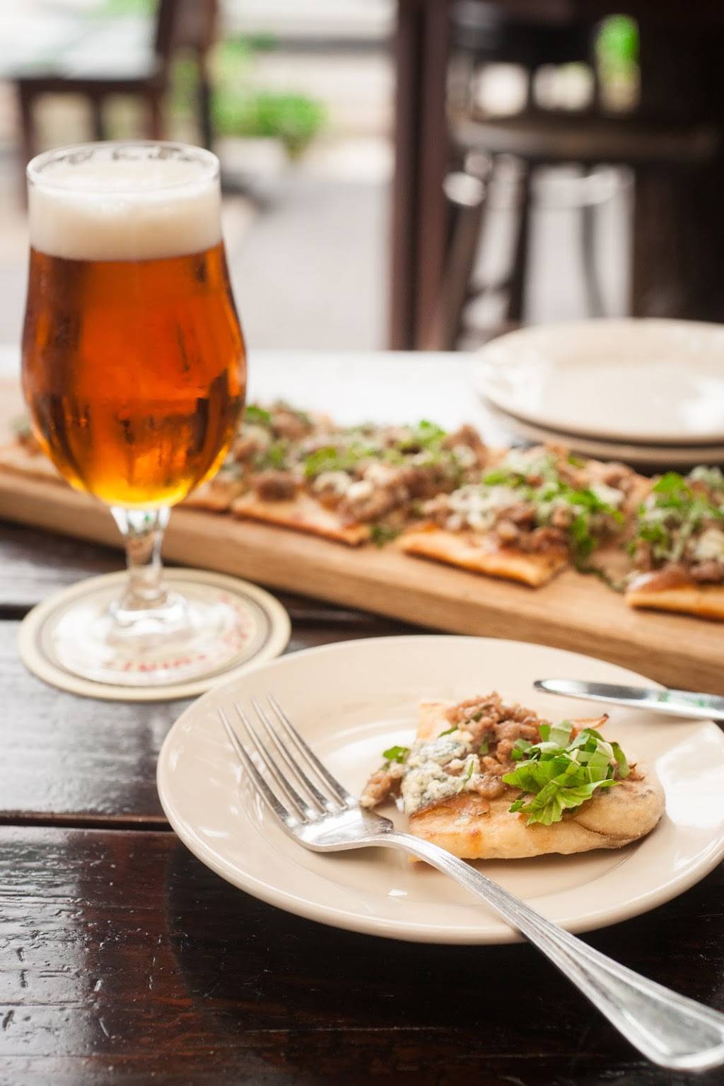 Lochlands | restaurant | 8518 Plano Rd, Dallas, TX 75238, USA | 4696770174 OR +1 469-677-0174