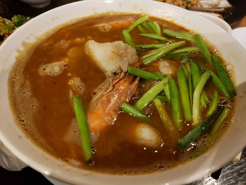 Oc House | restaurant | 4229 SE 82nd Ave #3, Portland, OR 97266, USA | 5038415610 OR +1 503-841-5610