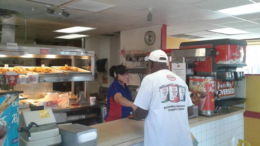 Churchs Chicken | restaurant | 1151 S Country Club Dr, Mesa, AZ 85210, USA | 4808336069 OR +1 480-833-6069