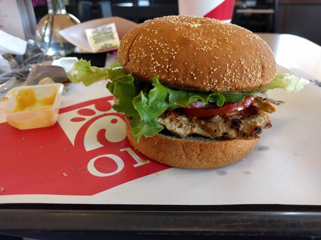 Chick-fil-A | restaurant | 1600 N Town E Blvd, Mesquite, TX 75150, USA | 9726860067 OR +1 972-686-0067