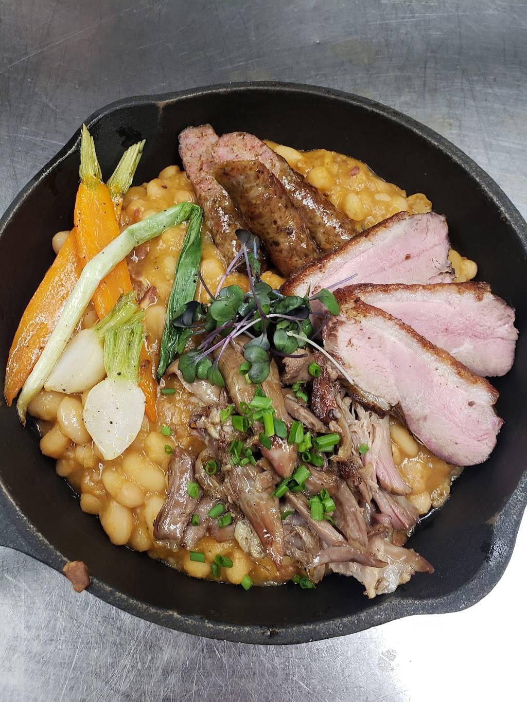 The Greenfield Restaurant & Bar | restaurant | 595 Greenfield Rd, Lancaster, PA 17601, USA | 7173930668 OR +1 717-393-0668