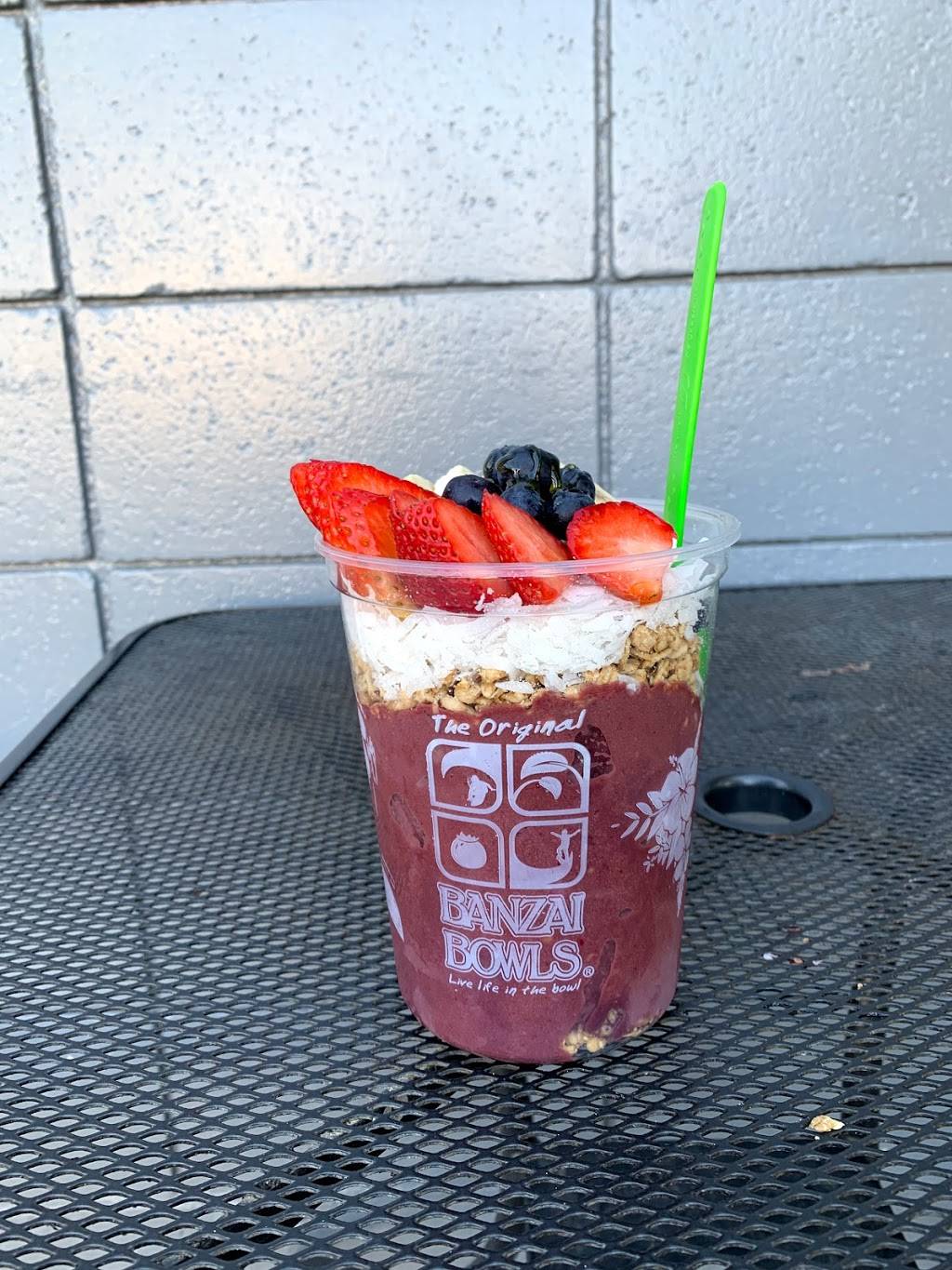 Banzai Bowls | restaurant | 222 5th St, Huntington Beach, CA 92648, USA | 7145943220 OR +1 714-594-3220