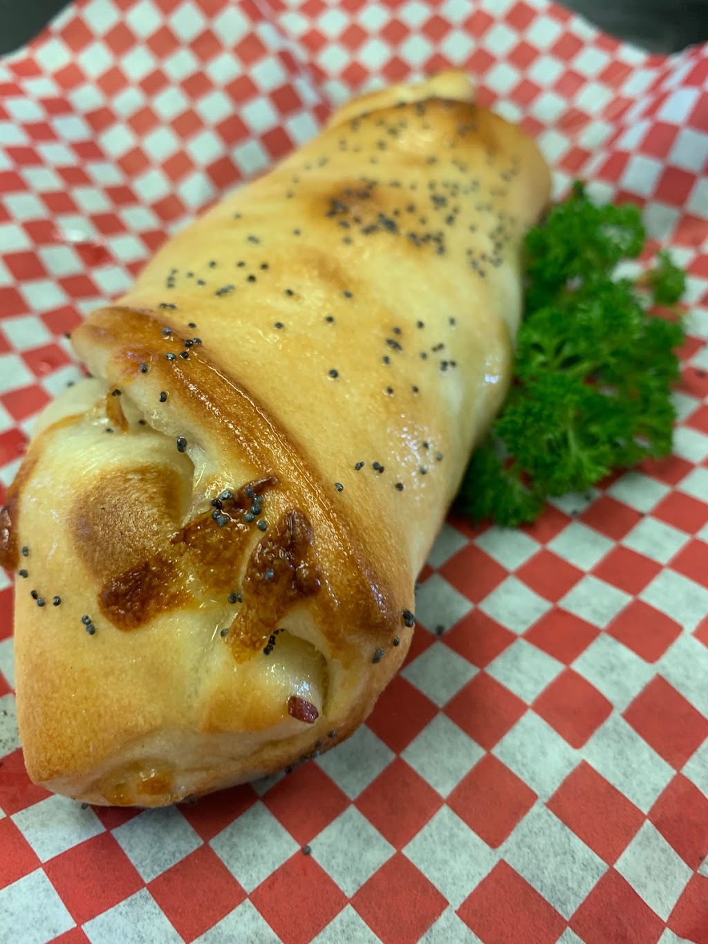 Sophie Ts Pizza | restaurant | 7 Dave St, Nantucket, MA 02554, USA | 5083256265 OR +1 508-325-6265