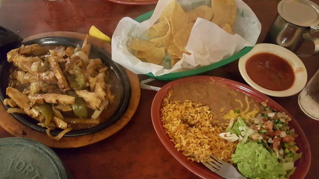 Hernandez Mexican Restaurant | restaurant | 315 FM 316, Eustace, TX 75124, USA | 9034252922 OR +1 903-425-2922