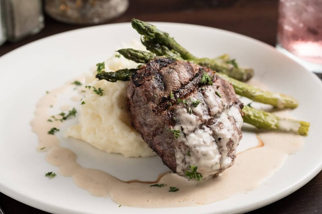 Sala | night club | 124 Lake Marina Ave, New Orleans, LA 70124, USA | 5045132670 OR +1 504-513-2670