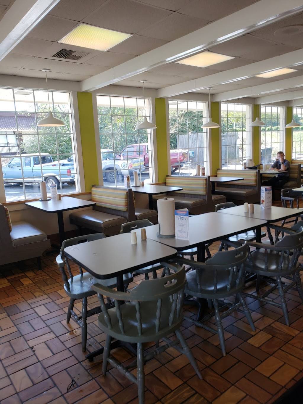 Captain Ds | restaurant | 2811 Canton Rd, Marietta, GA 30066, USA | 7704221694 OR +1 770-422-1694