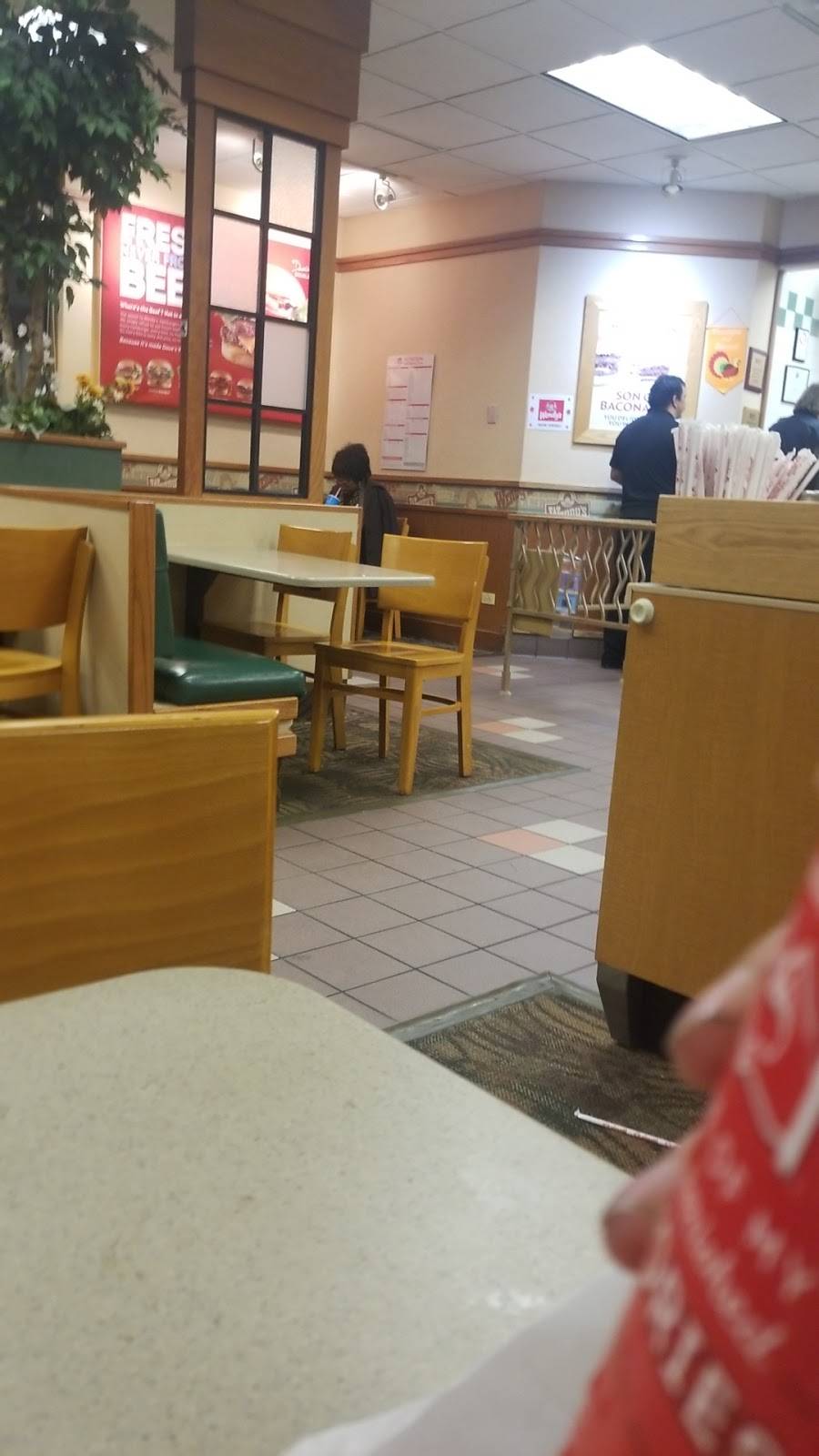 Wendys | restaurant | 104 N Center St, Joliet, IL 60435, USA | 8157260187 OR +1 815-726-0187