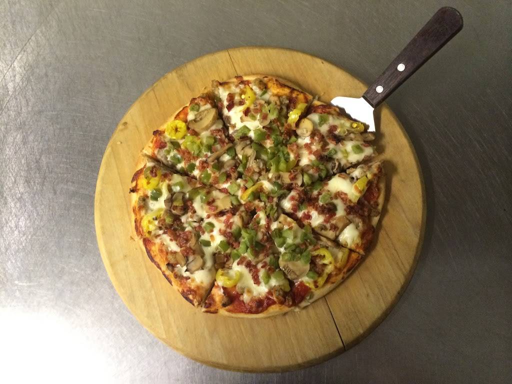 Garrett Fountain (Garrett) | restaurant | 6241 Ky Rt 550, Garrett, KY 41630, USA | 6063580100 OR +1 606-358-0100