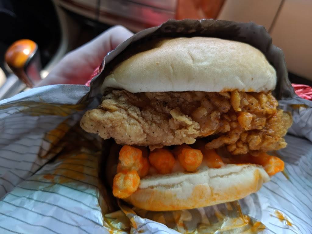 KFC | restaurant | 5150 Windward Pkwy, Alpharetta, GA 30004, USA | 6783938608 OR +1 678-393-8608