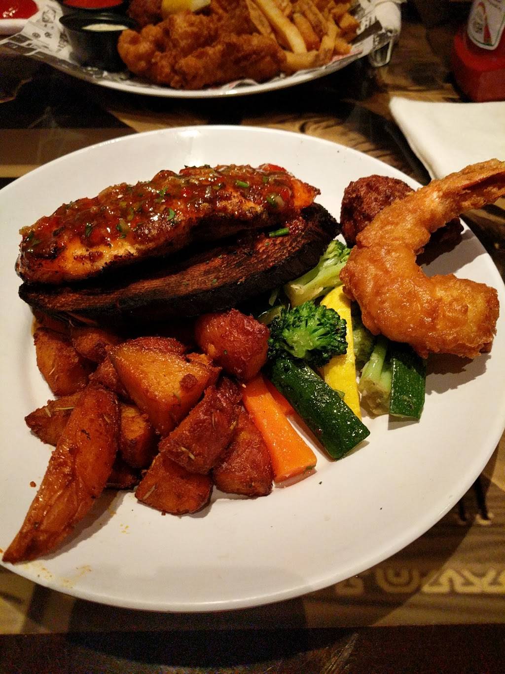 Bostons on the Beach | restaurant | 40 S Ocean Blvd, Delray Beach, FL 33483, USA | 5612783364 OR +1 561-278-3364