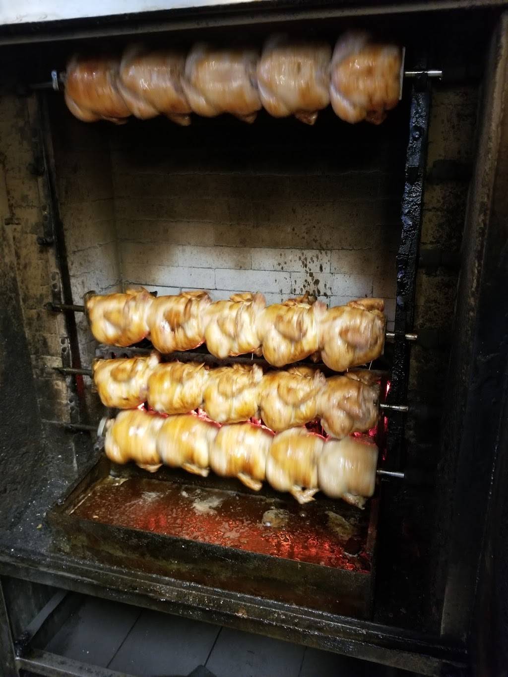 Côte St Luc BBQ | restaurant | 5403 Chemin de la Côte-Saint-Luc, Montréal, QC H3X 2C3, Canada | 5144884011 OR +1 514-488-4011