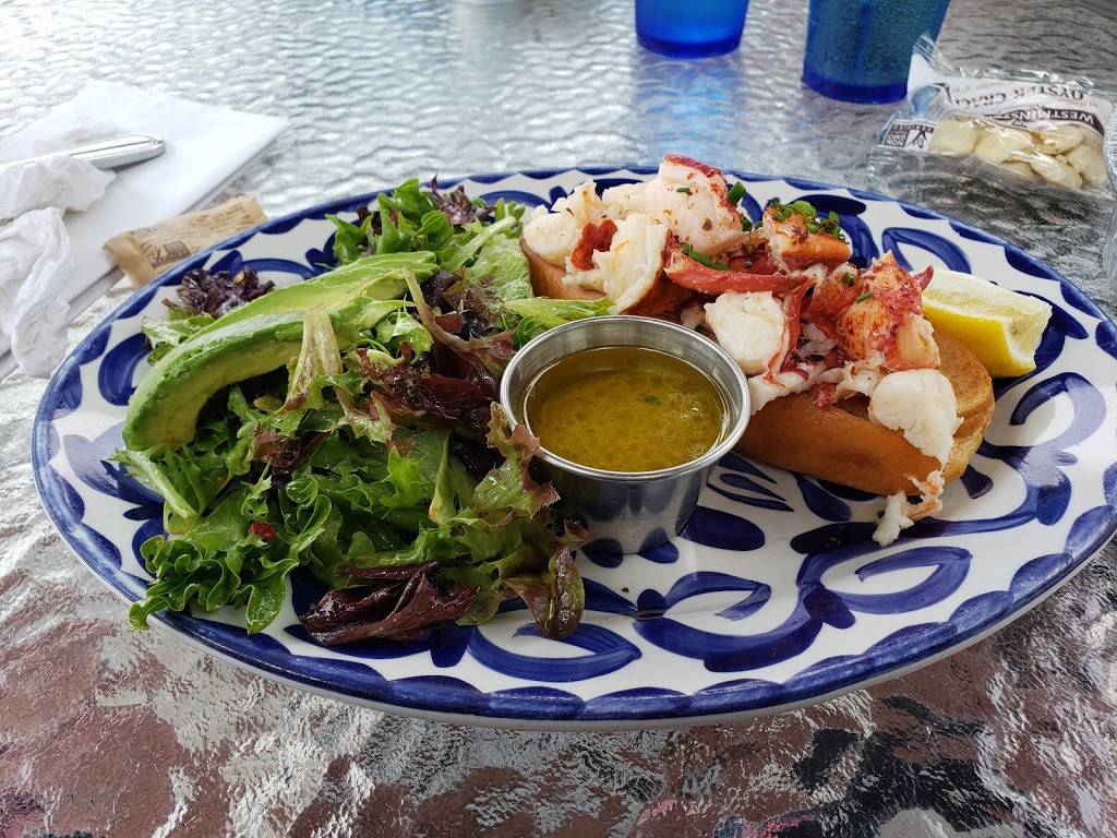 Dockside Bar & Grill | restaurant | 26 Bay St, Sag Harbor, NY 11963, USA | 6317257100 OR +1 631-725-7100