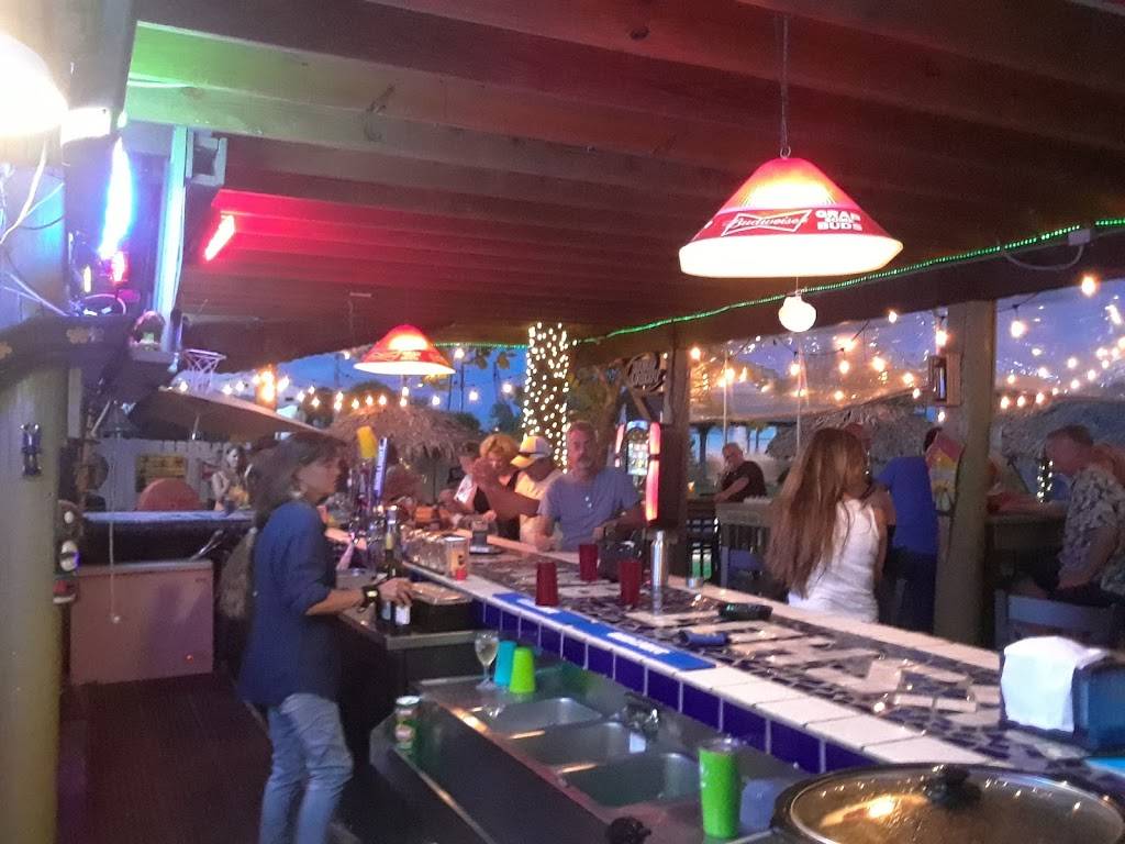 Crocadillos Bar and Grill | restaurant | 109 Fishermans Wharf, Fort Pierce, FL 34950, USA | 7724094495 OR +1 772-409-4495