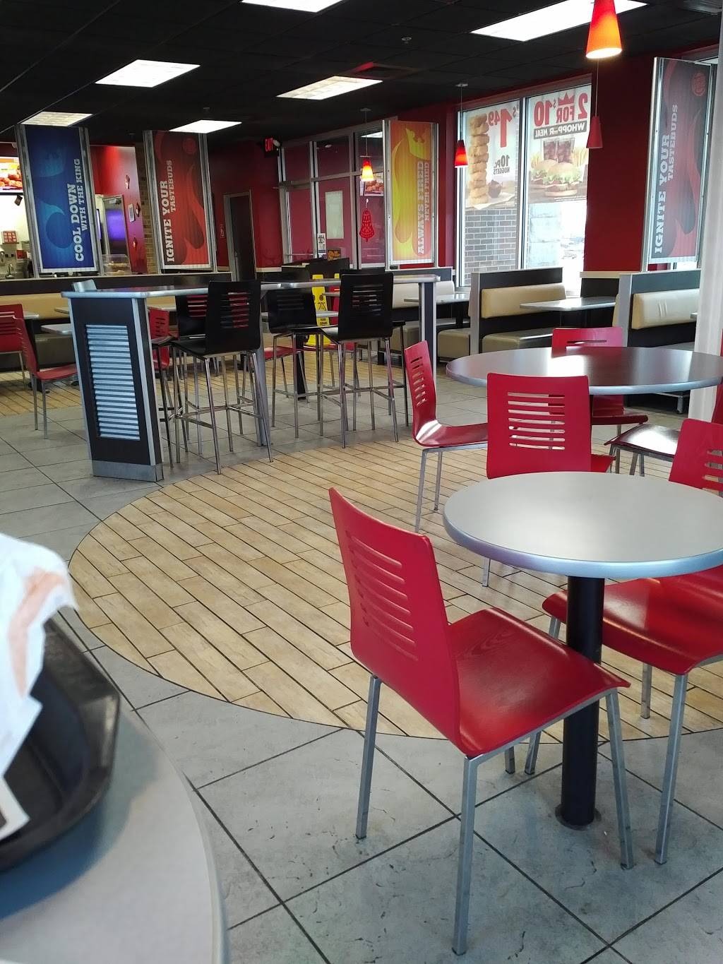 Burger King | restaurant | 7135 W 159th St, Tinley Park, IL 60477, USA | 7084441142 OR +1 708-444-1142