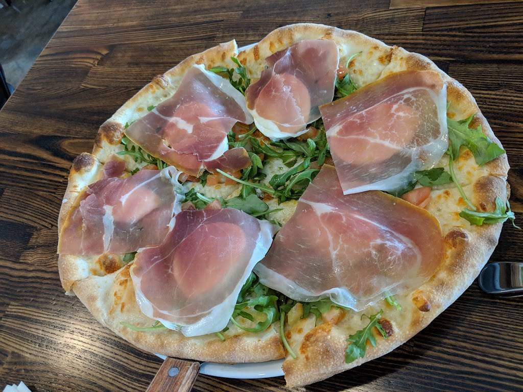 Eatalia | restaurant | 1936 Fountain View Dr, Houston, TX 77057, USA | 8326494357 OR +1 832-649-4357