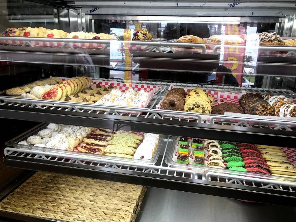 Rosies Italian Bakery and Cafe | bakery | 168 N Beach St, Daytona Beach, FL 32114, USA | 3862368995 OR +1 386-236-8995