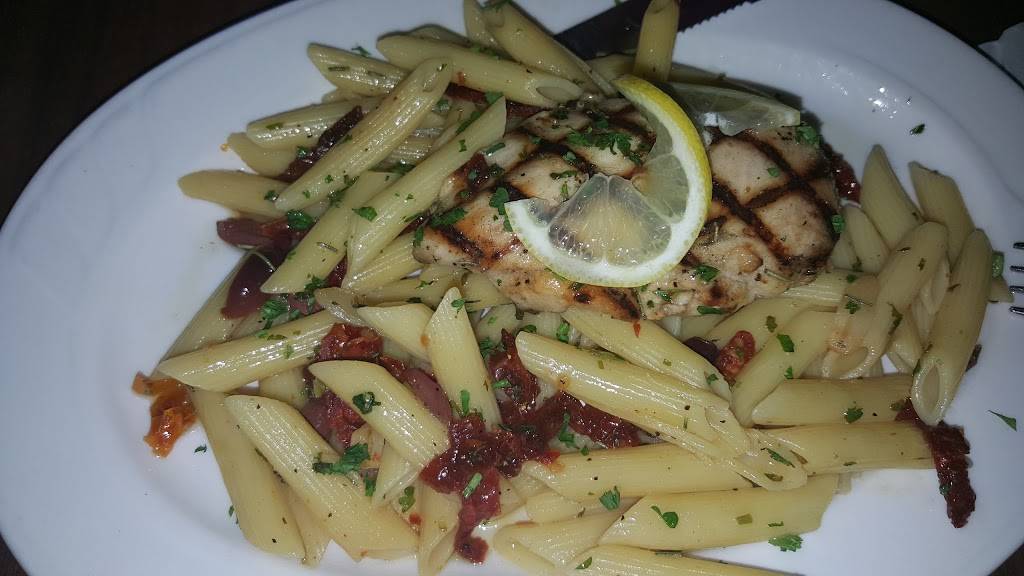 Valentinos Pizzeria | restaurant | 1043 G St, Reedley, CA 93654, USA | 5596383706 OR +1 559-638-3706