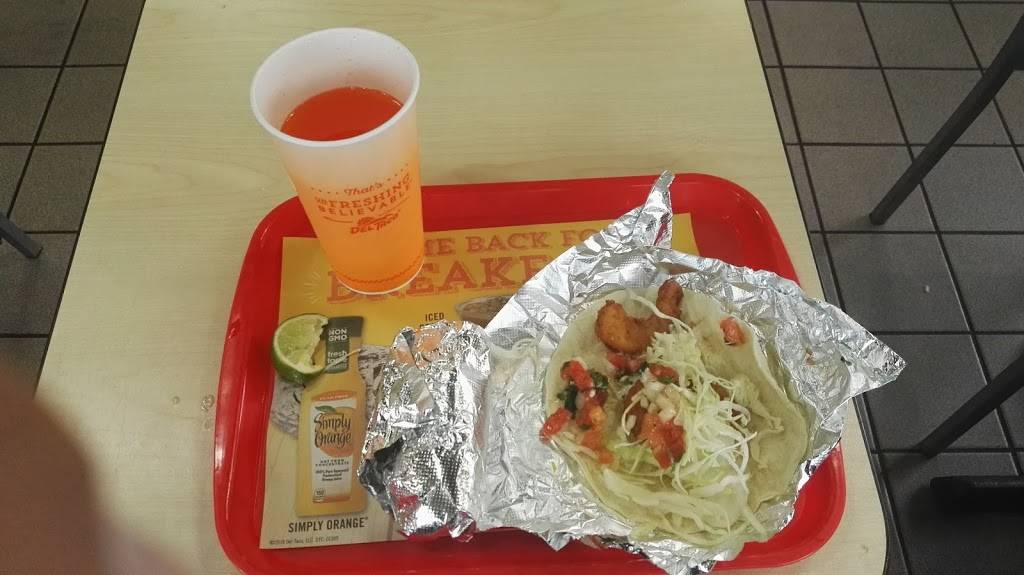Del Taco | meal takeaway | 3106 Sports Arena Blvd, San Diego, CA 92110, USA | 6192218226 OR +1 619-221-8226