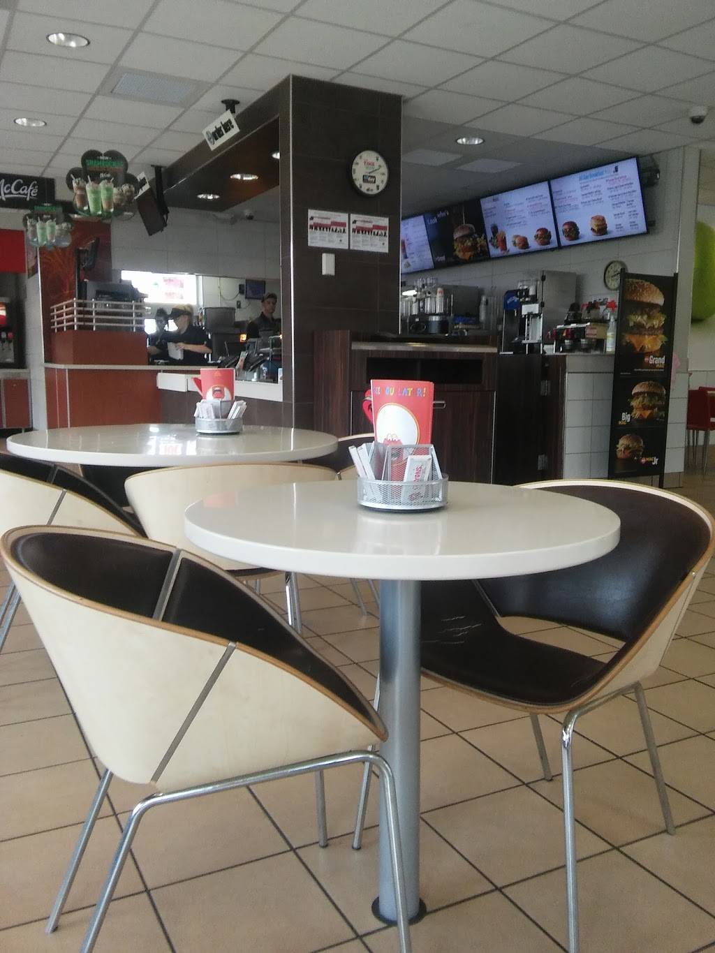 McDonalds | cafe | 560 N High St, Mt Orab, OH 45154, USA | 9374444517 OR +1 937-444-4517
