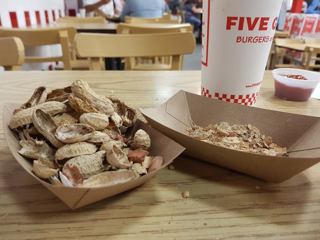 Five Guys | meal takeaway | 508 Monroe St, Detroit, MI 48226, USA | 3132377777 OR +1 313-237-7777