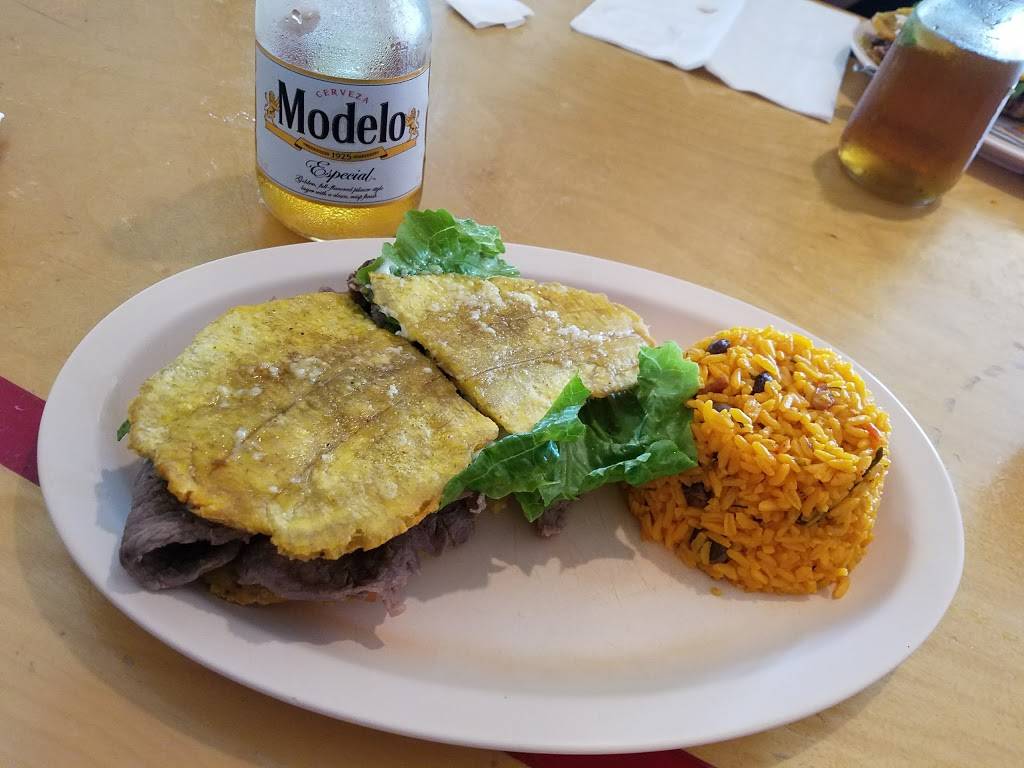 Borinquen Lounge | night club | 3811 N Western Ave, Chicago, IL 60618, USA | 7734428001 OR +1 773-442-8001