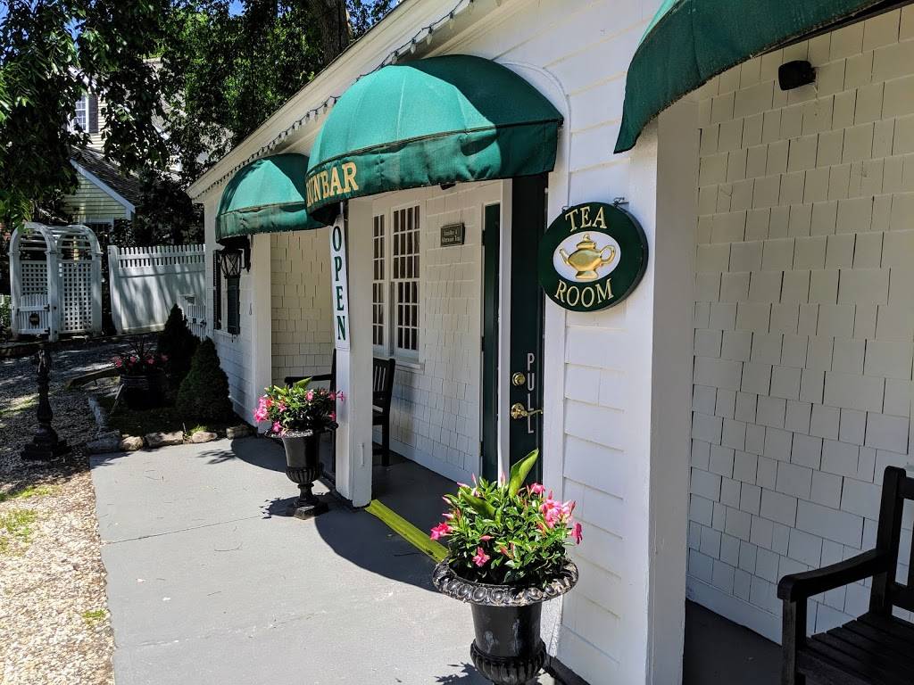 Dunbar House Restaurant & Tea Room | cafe | 1 Water St, Sandwich, MA 02563, USA | 5088332485 OR +1 508-833-2485