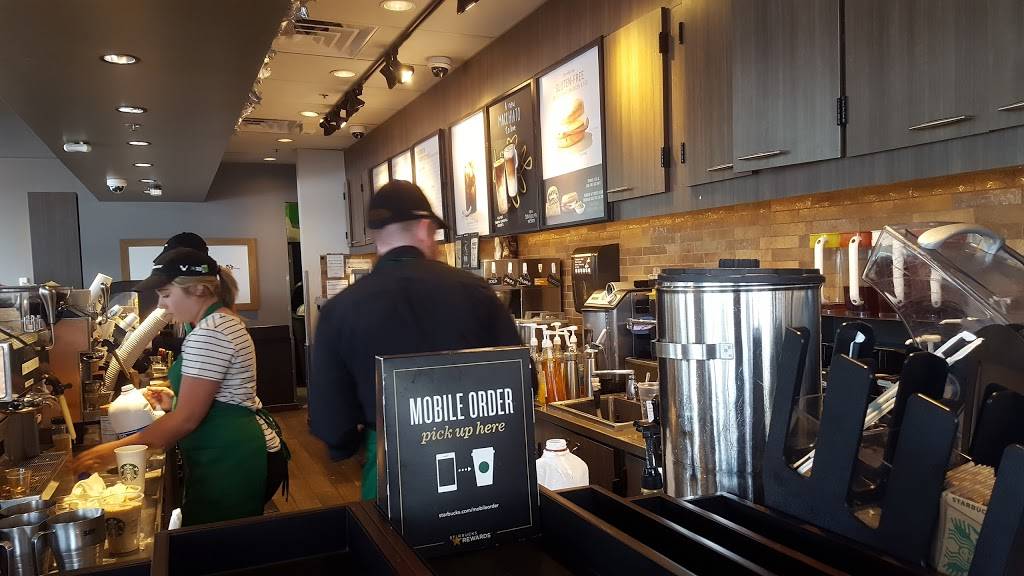 Starbucks | cafe | 895 N Alafaya Trail, Orlando, FL 32828, USA | 4072070424 OR +1 407-207-0424