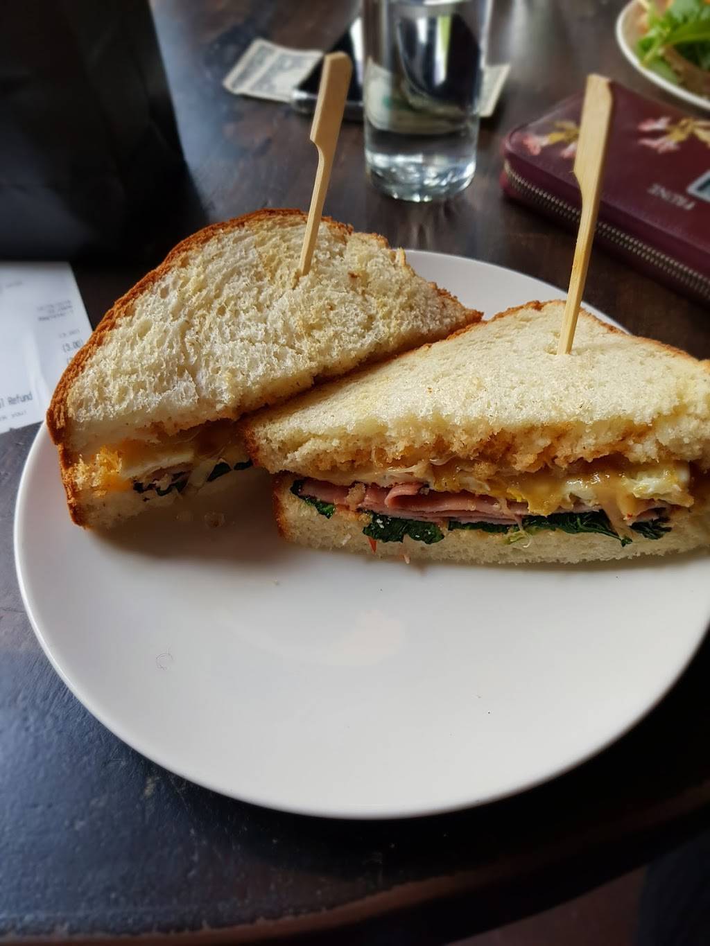 Lunchpad | restaurant | 581 Hayes St, San Francisco, CA 94102, USA | 4155226647 OR +1 415-522-6647