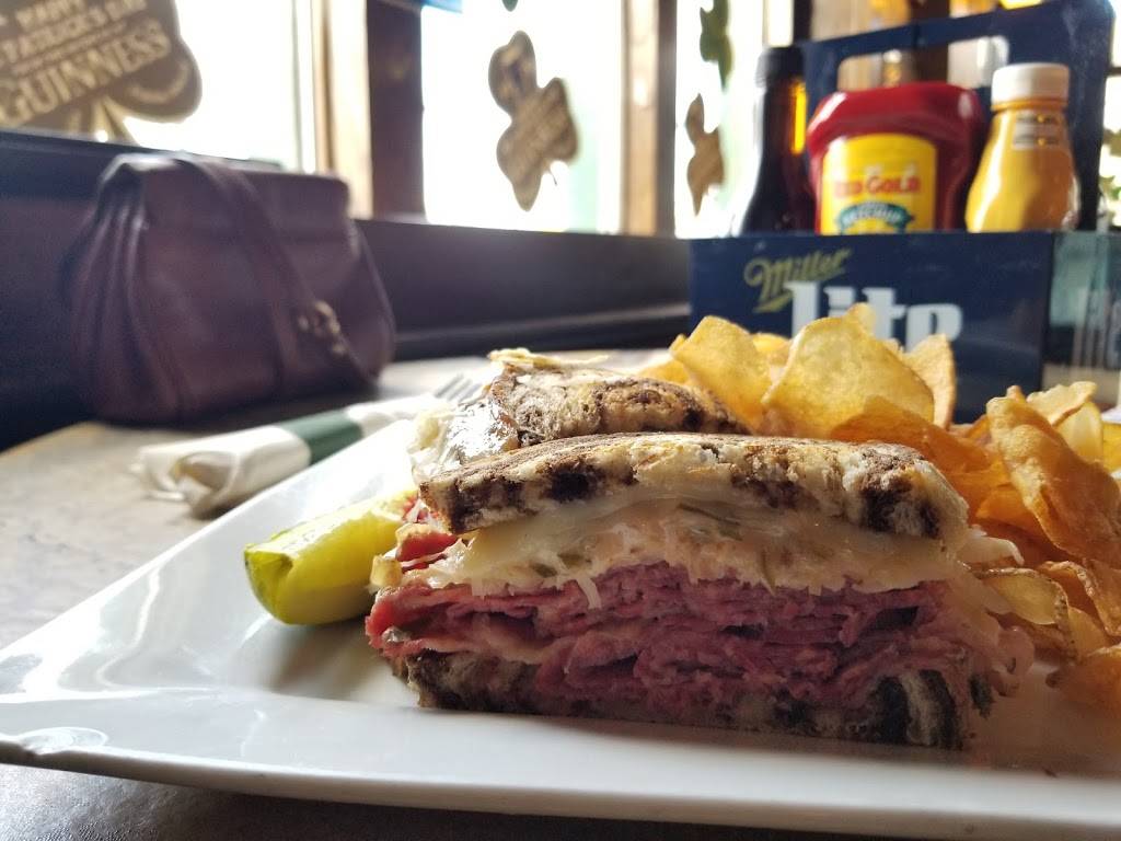 P.J. McIntyres Irish Pub | restaurant | 17119 Lorain Ave, Cleveland, OH 44111, USA | 2169419311 OR +1 216-941-9311