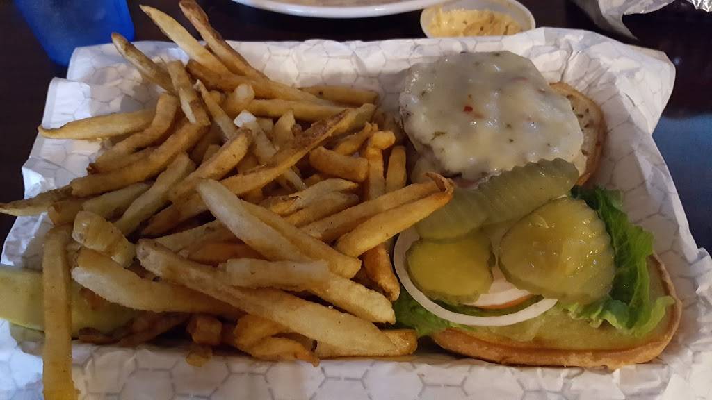 Five Points Pub | restaurant | 105 Main St, Kingston, IL 60145, USA | 8157843500 OR +1 815-784-3500