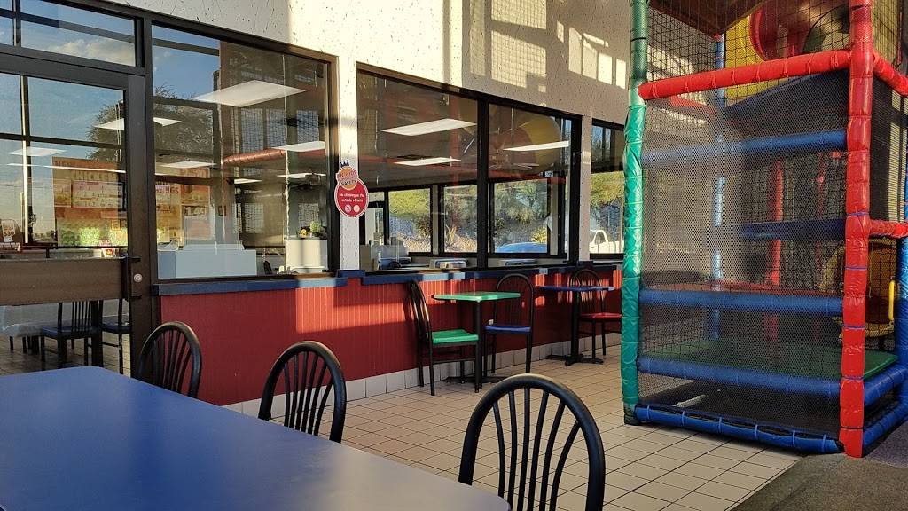 Burger King | restaurant | 15320 N Oracle Rd, Tucson, AZ 85739, USA | 5208252899 OR +1 520-825-2899