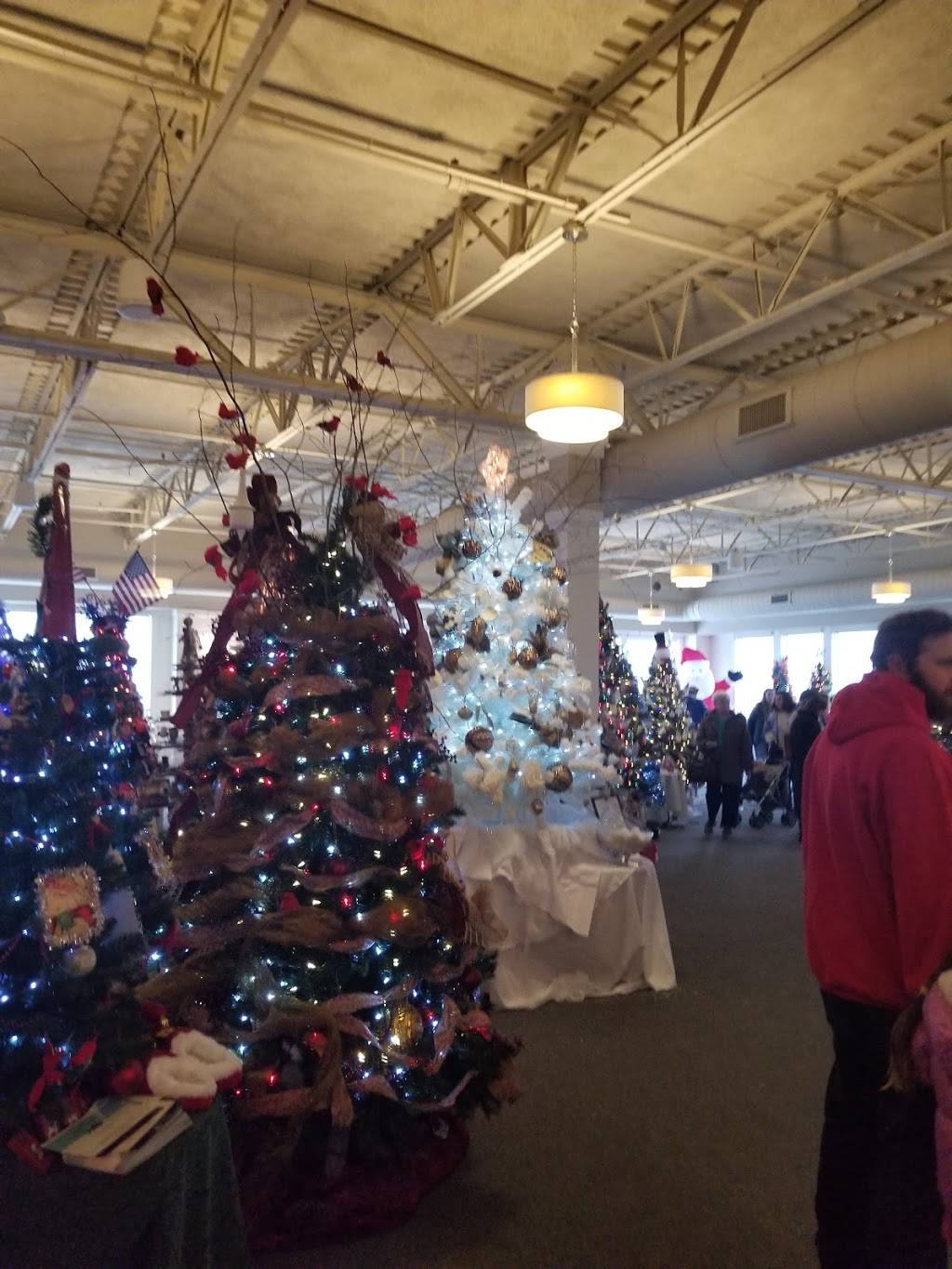 Blue Ocean Event Center | restaurant | 4 Ocean Front N, Salisbury, MA 01952, USA | 9784625992 OR +1 978-462-5992