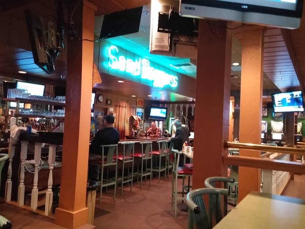 SandBaggers Sports Bar and Grill | restaurant | 25615 Van Dyke Ave, Center Line, MI 48015, USA | 5867595900 OR +1 586-759-5900