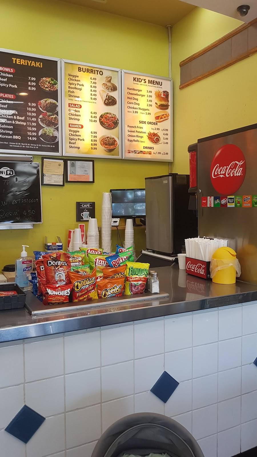 Star Burger | restaurant | 1770 S Harbor Blvd #132, Anaheim, CA 92805, USA | 6572510609 OR +1 657-251-0609