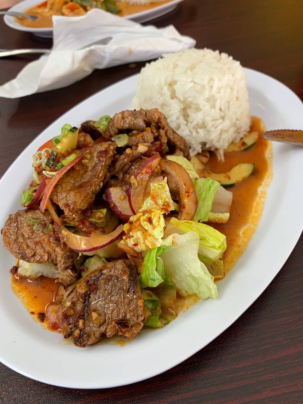 Masaman Thai Kitchen | restaurant | 790 Montgomery Hwy #104, Birmingham, AL 35216, USA | 2052000711 OR +1 205-200-0711